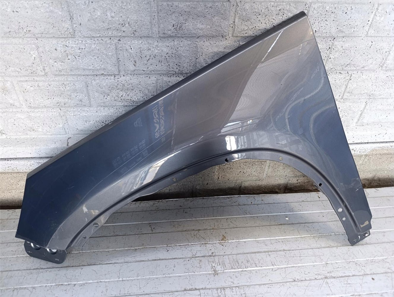 VW TIGUAN 2007-2017 BŁOTNIK PRZEDNI LEWY ORYGINAŁ (17790526044)