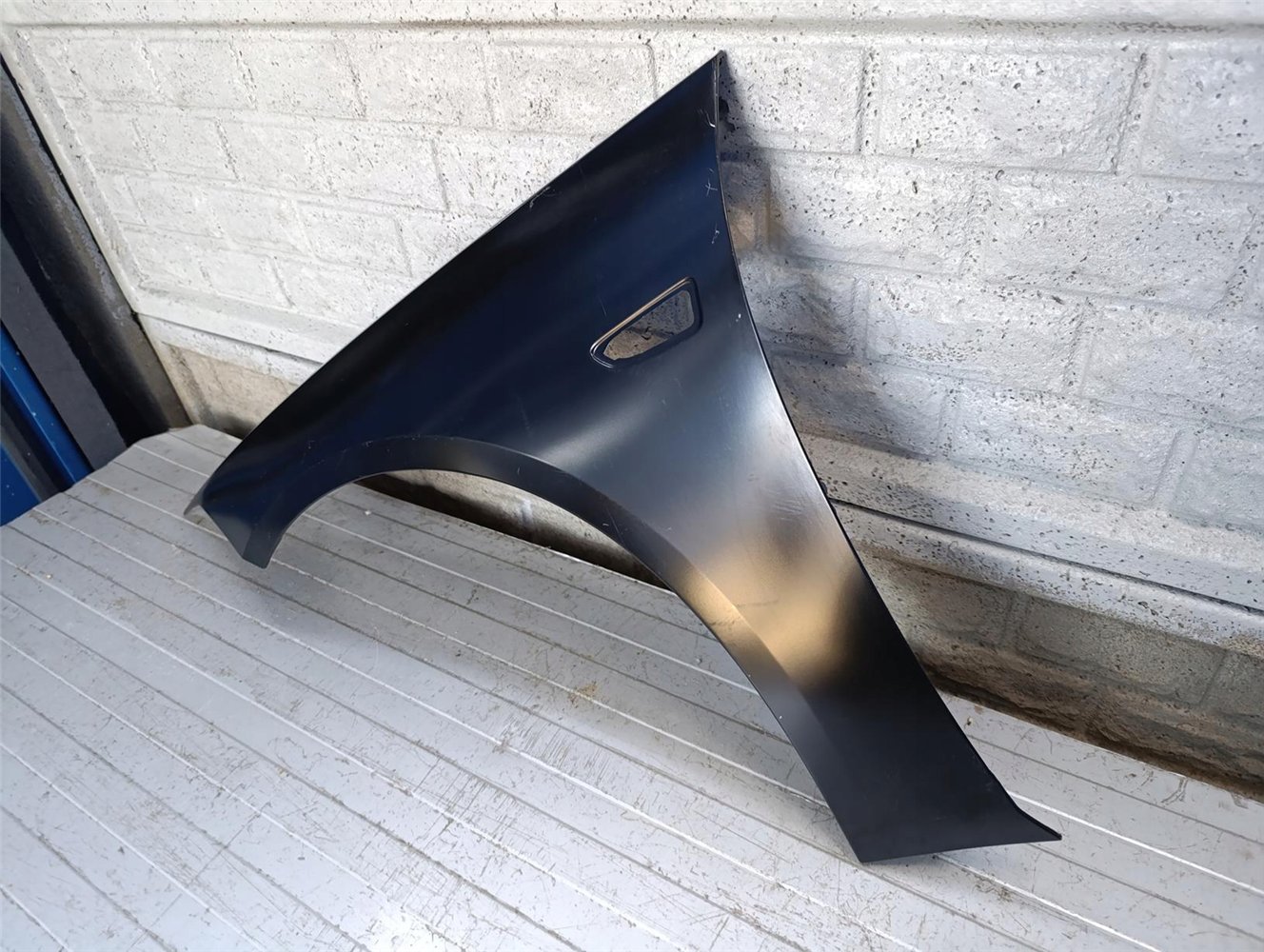 OPEL INSIGNIA B II 2017-2022 BŁOTNIK PRZEDNI LEWY NOWY ORYGINAŁ (17790530304)