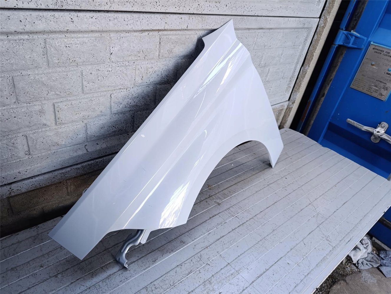 BŁOTNIK PRZEDNI LEWY PEUGEOT 308 T10 ORYGINAŁ (17790541199)