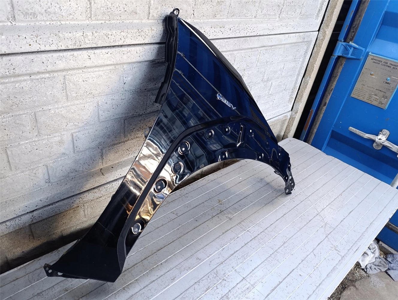 BŁOTNIK PRAWY PRZÓD TOYOTA BZ4X 22-24 ORYGINAŁ (17790545692)