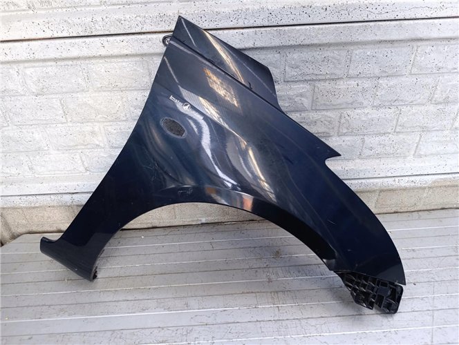 SUZUKI SWIFT Mk7 10-17 BŁOTNIK PRZEDNI PRAWY ORYGINAŁ (17793779563)