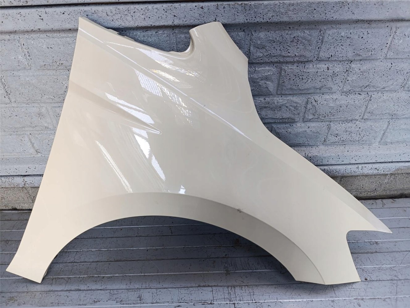 VW TOURAN 2016-2021 BŁOTNIK PRAWY PRZEDNI ORYGINAŁ (17793848443)