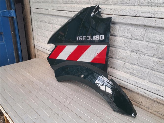 VW CRAFTER MAN TGE 17-24 BŁOTNIK LEWY PRZEDNI ORYGINAŁ (17810792339)