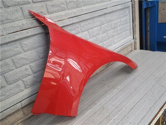 BMW M2 M 2 G87 23- BŁOTNIK PRAWY ORYGINAŁ (17810836909)