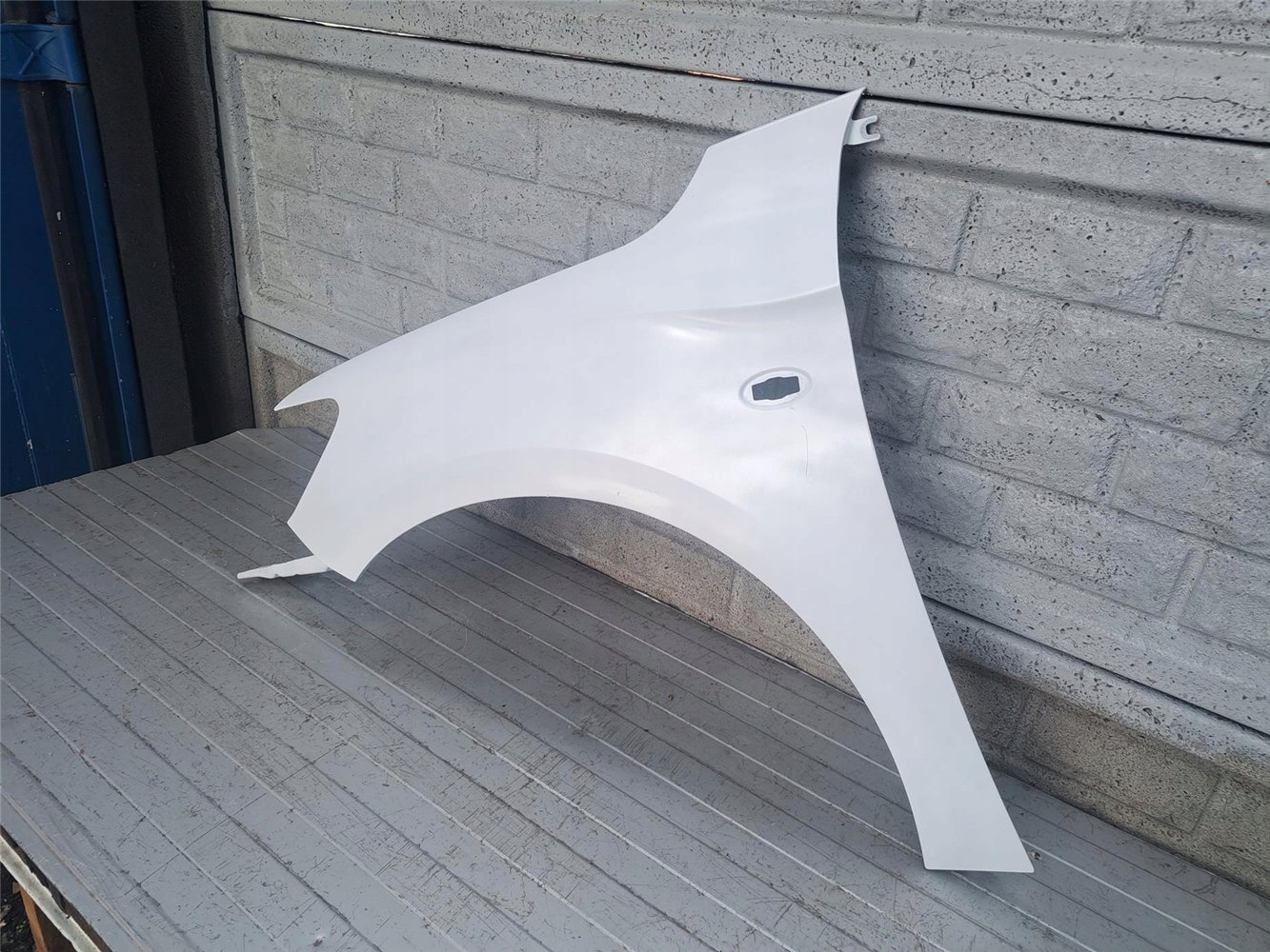 CITROEN C-ELYSEE 2012- BŁOTNIK LEWY PRZEDNI ORYGINAŁ (17810847375)