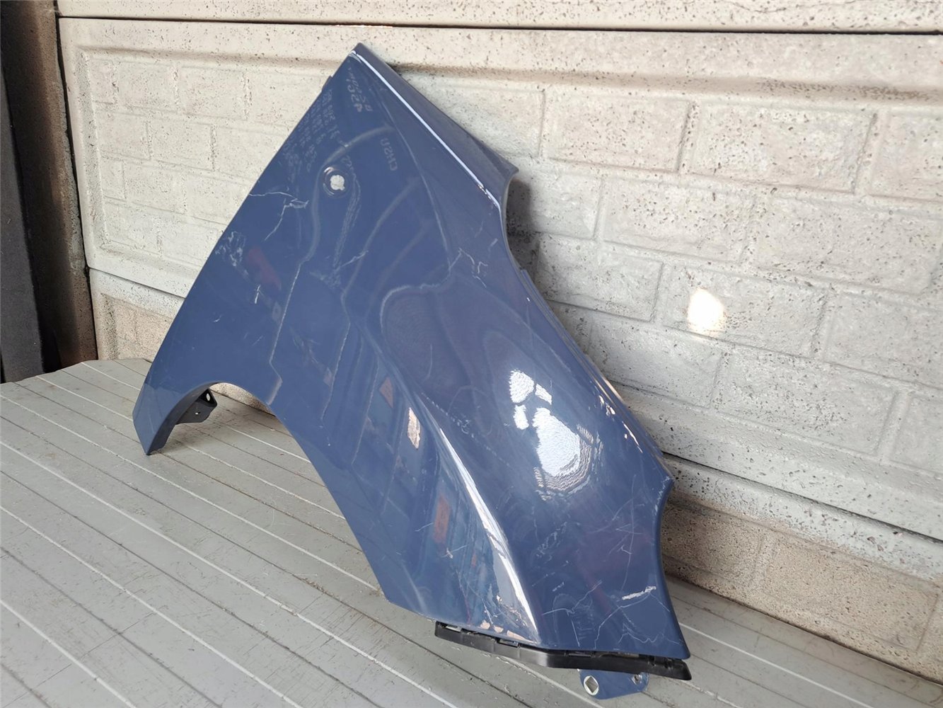 FIAT 500L BŁOTNIK PRZEDNI PRAWY ORYGINAŁ (17810862882)