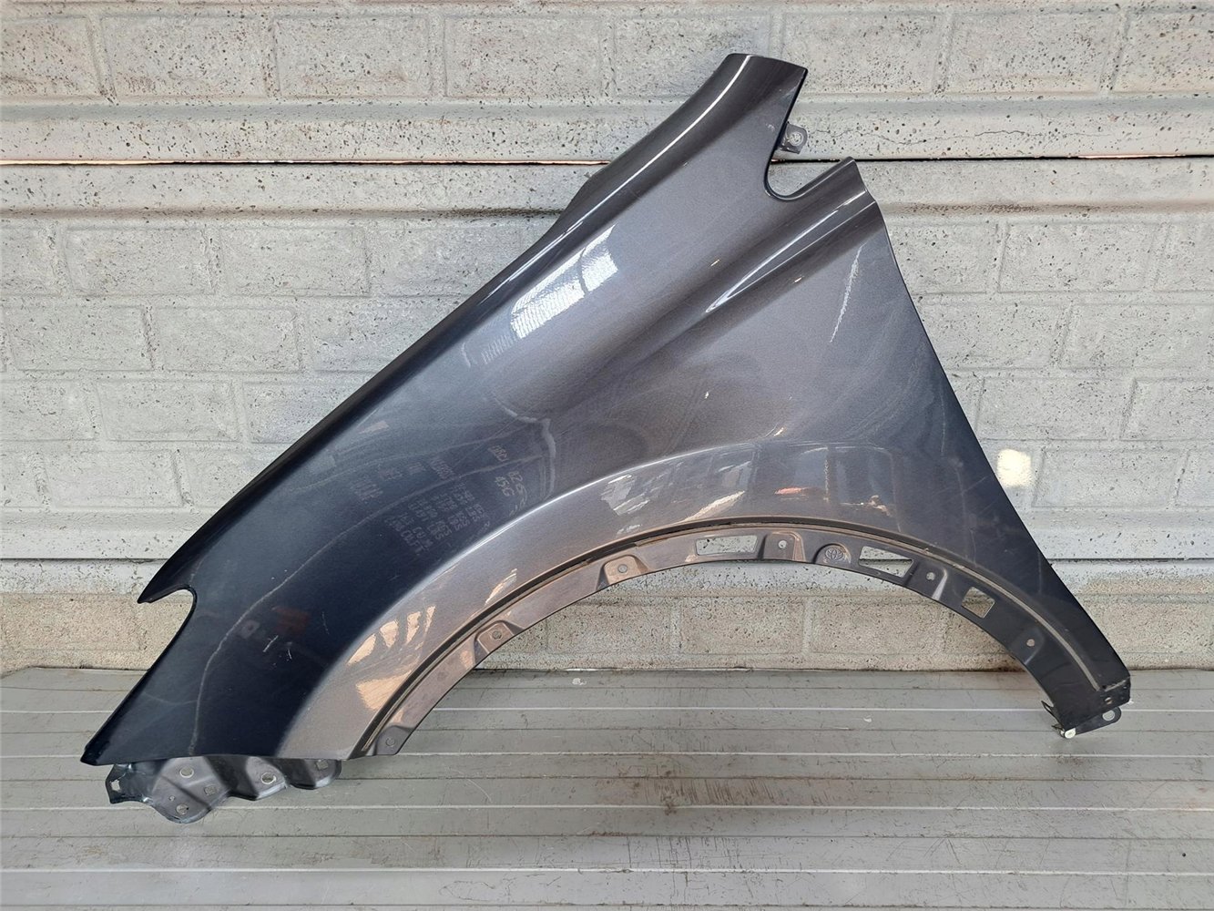 TOYOTA RAV 4 RAV IV 13-19 BŁOTNIK LEWY PRZEDNI ORYGINAŁ (17810870093)