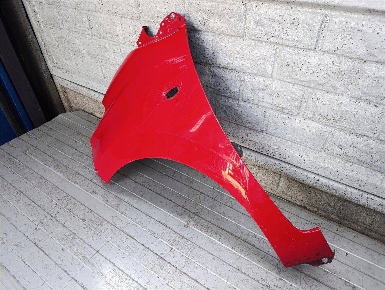 CITROEN C1 2 II 14-22 BŁOTNIK PRZEDNI LEWY ORYGINAŁ (17811771109)