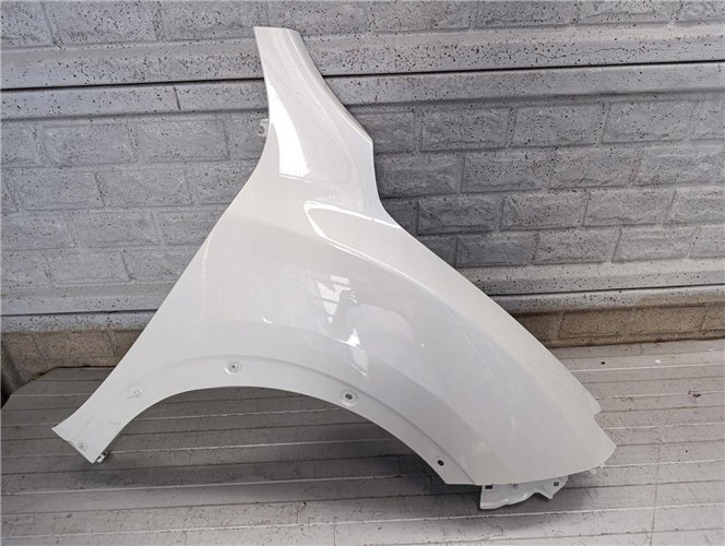 NISSAN JUKE 14-19 LIFT BŁOTNIK PRAWY PRZEDNI ORYGINAŁ (17811801756)