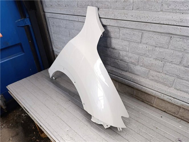 NISSAN JUKE 14-19 LIFT BŁOTNIK PRAWY PRZEDNI ORYGINAŁ (17811801756)