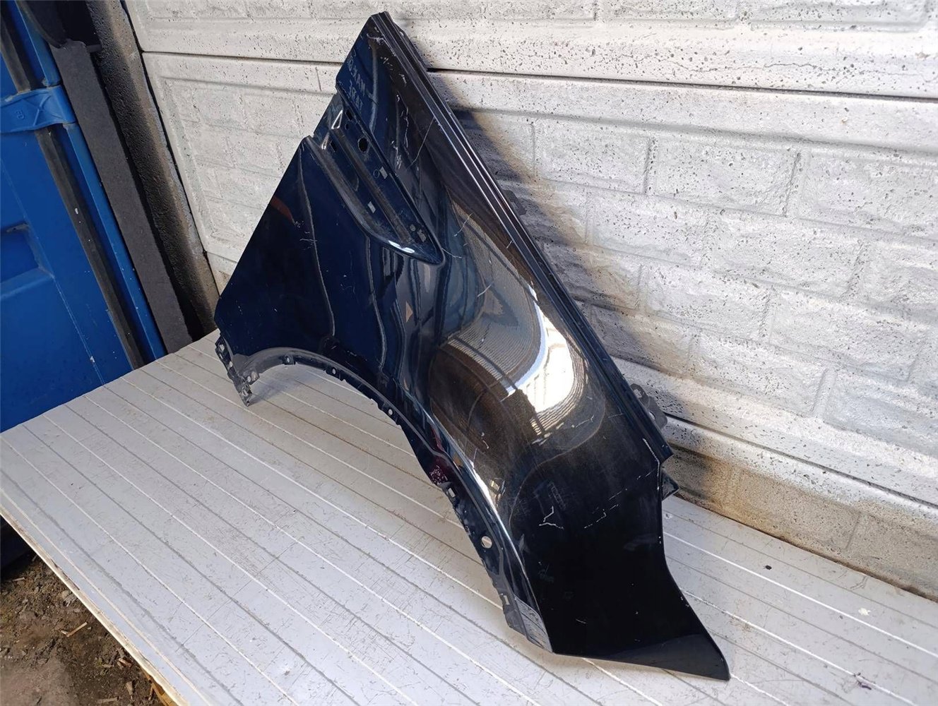 LAND ROVER DISCOVERY 5 17-22 BŁOTNIK PRZEDNI PRAWY ORYGINAŁ (17813969464)