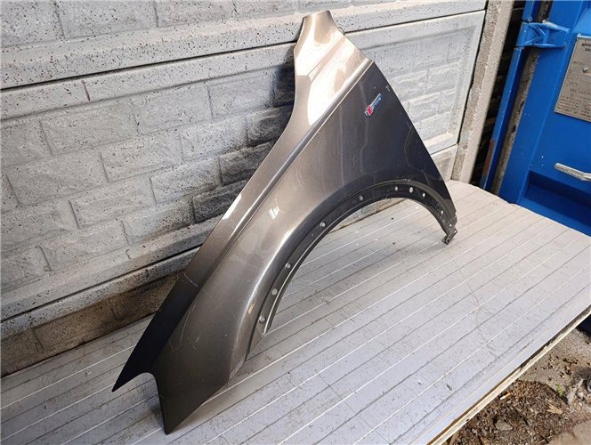 AUDI Q3 8U0 2011-2018 BŁOTNIK PRZEDNI LEWY ORYGINAŁ (17814011130)