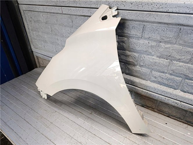 NISSAN MICRA K14 2017 - 2024 BŁOTNIK LEWY PRZEDNI ORYGINAŁ (17814032525)