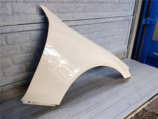 MERCEDES E-KLASA W213 W 213 16-23 BŁOTNIK PRAWY ORYGINAŁ (17814135763)