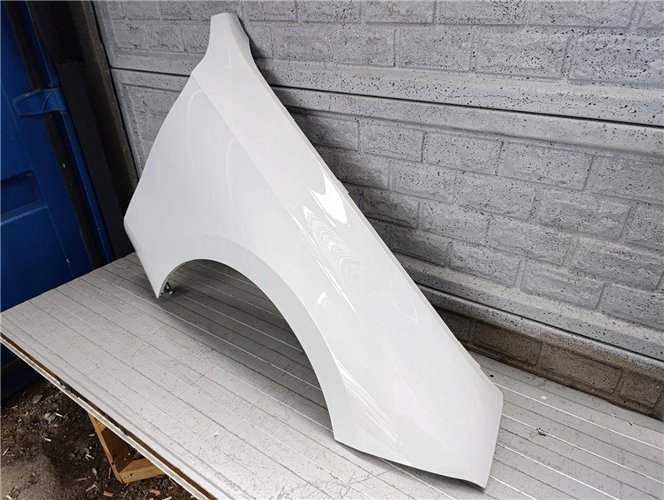 BMW 7 G70 2022- BŁOTNIK PRZEDNI PRAWY ORYGINAŁ (17817077662)