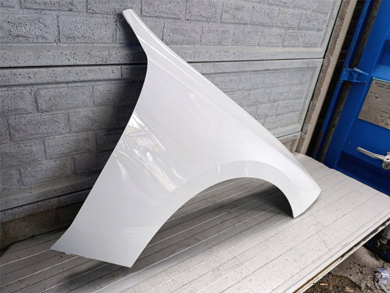 BMW 7 G70 2022- BŁOTNIK PRZEDNI PRAWY ORYGINAŁ (17817077662)