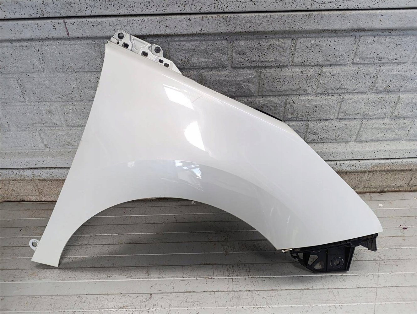 PEUGEOT 5008 08-17 BŁOTNIK PRZEDNI PRAWY ORYGINAŁ (17817134863)