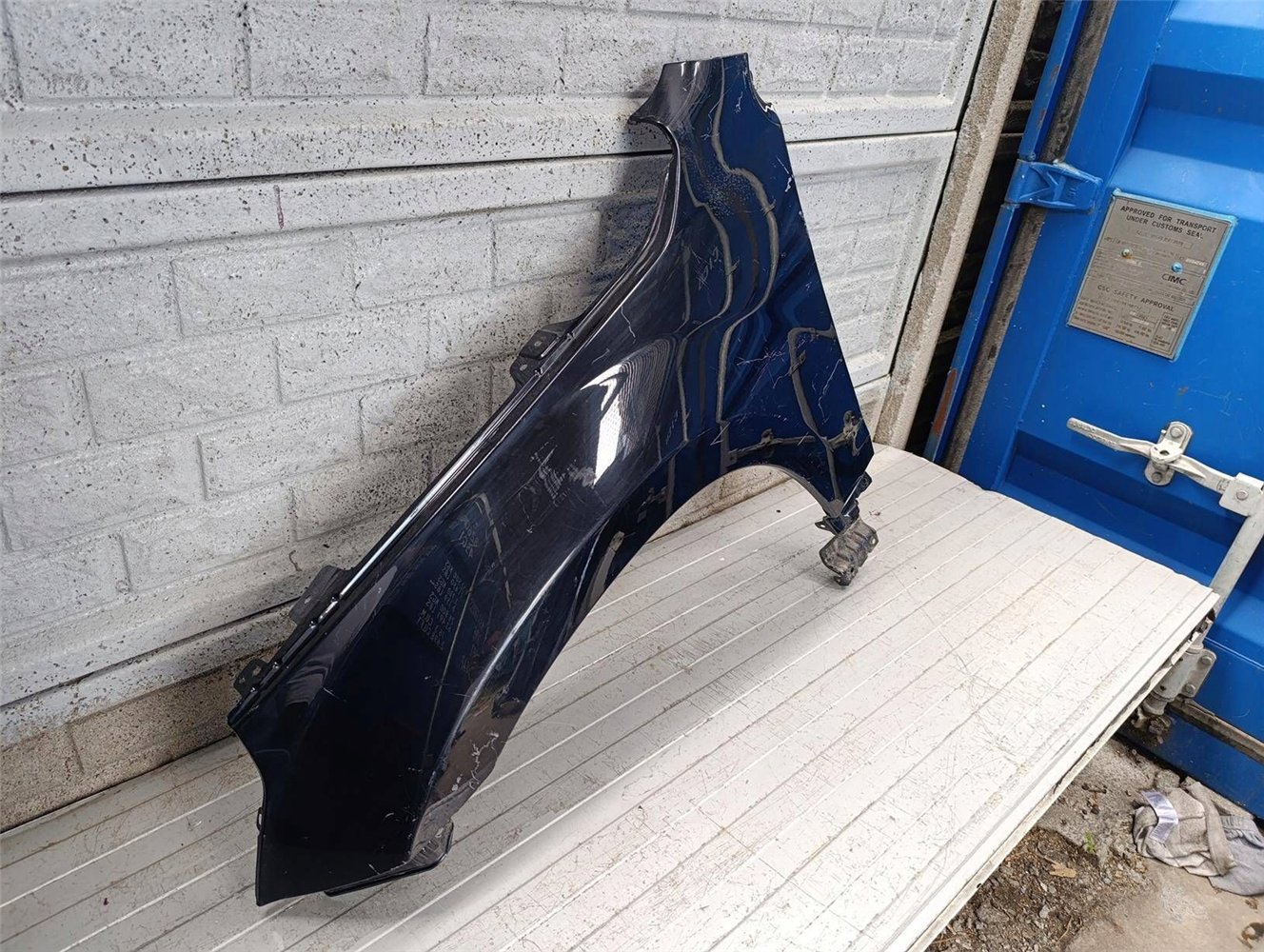 SUZUKI GRAND VITARA LIFT 05-14 BŁOTNIK LEWY PRZÓD ORYGINAŁ (17817143542)