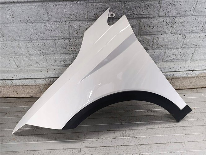 SEAT ARONA BŁOTNIK PRZEDNI LEWY ORYGINAŁ (17817173200)