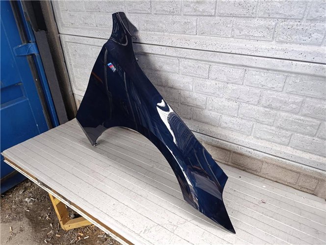 BMW 5 G60 BŁOTNIK PRAWY 2023- ORYGINAŁ (17817196103)