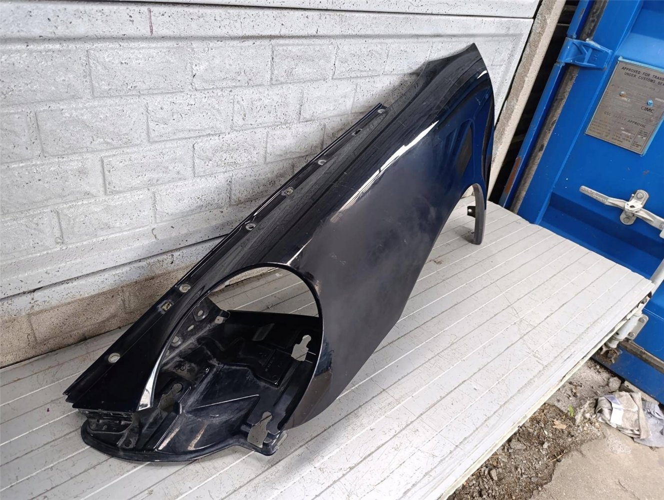 PORSCHE CARRERA 911 997 BŁOTNIK LEWY PRZEDNI ORYGINAŁ (17817200941)