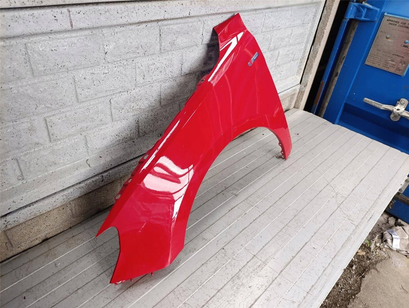 AUDI A1 82A 2019 - 2024 BŁOTNIK PRZEDNI LEWY ORYGINAŁ (17817204828)