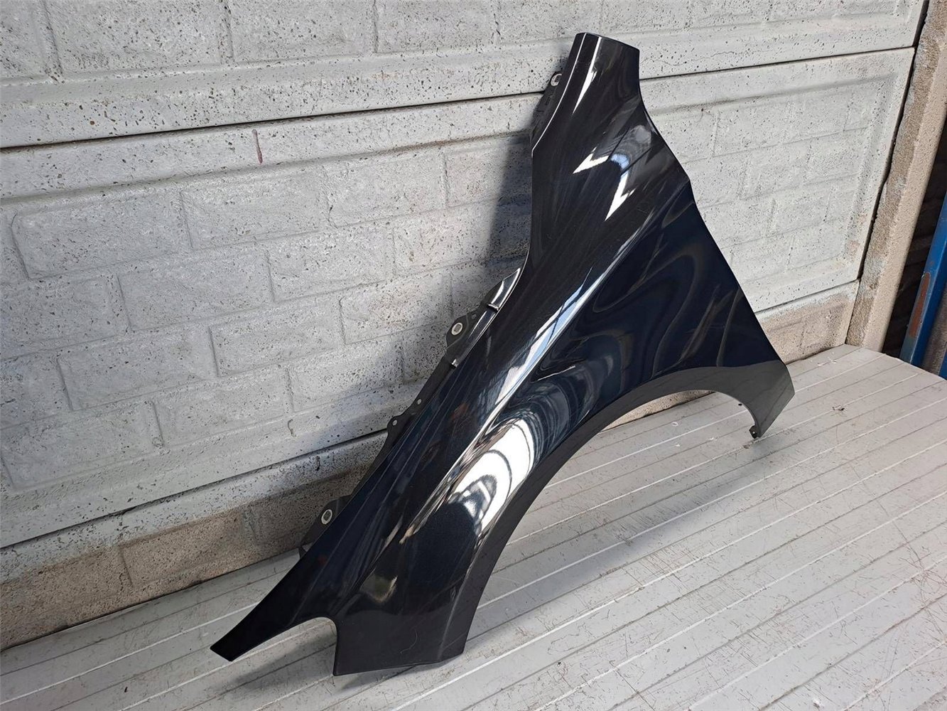 MERCEDES CLA W117 W 117 BŁOTNIK PRZEDNI LEWY ORYGINAŁ (17817479464)