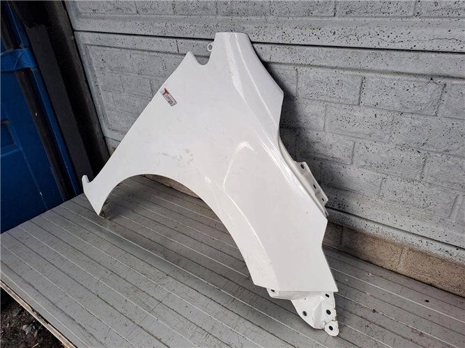 TOYOTA COROLLA E16 BŁOTNIK PRZEDNI PRAWY ORYGINAŁ (17817498386)