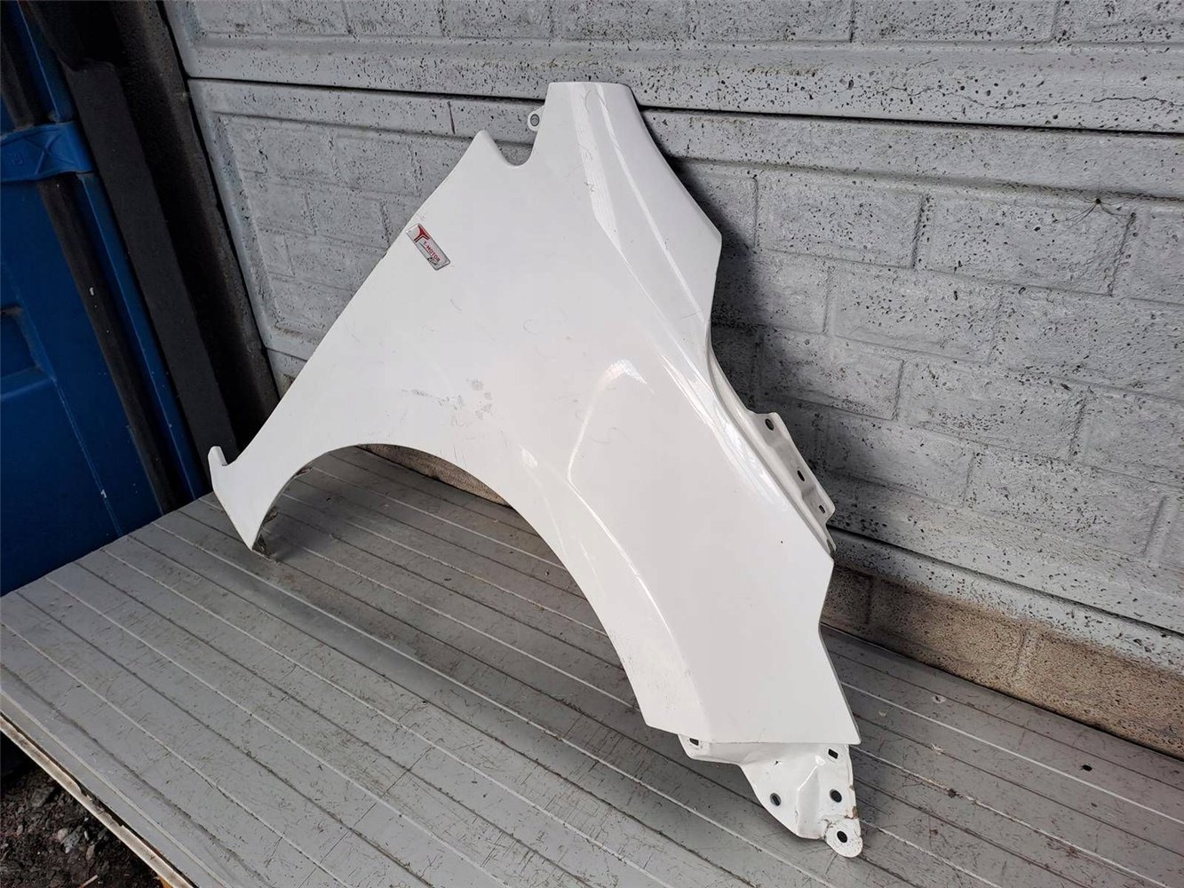 TOYOTA COROLLA E16 BŁOTNIK PRZEDNI PRAWY ORYGINAŁ (17817498386)