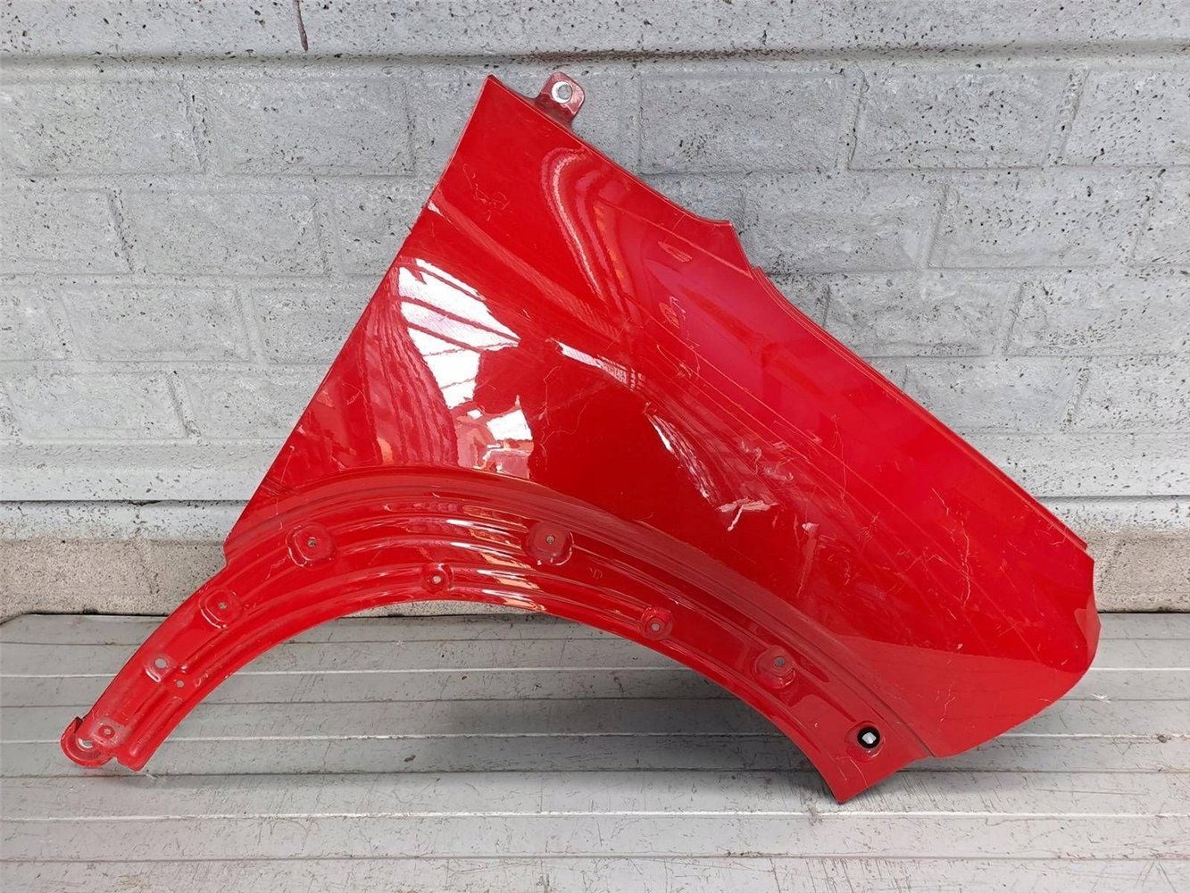 CITROEN C3 AIRCROSS BŁOTNIK PRAWY PRZEDNI ORYGINAŁ (17817592223)