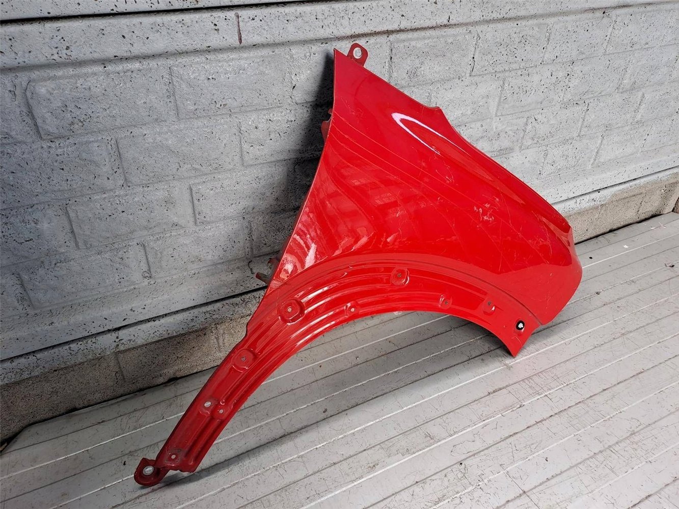 CITROEN C3 AIRCROSS BŁOTNIK PRAWY PRZEDNI ORYGINAŁ (17817592223)