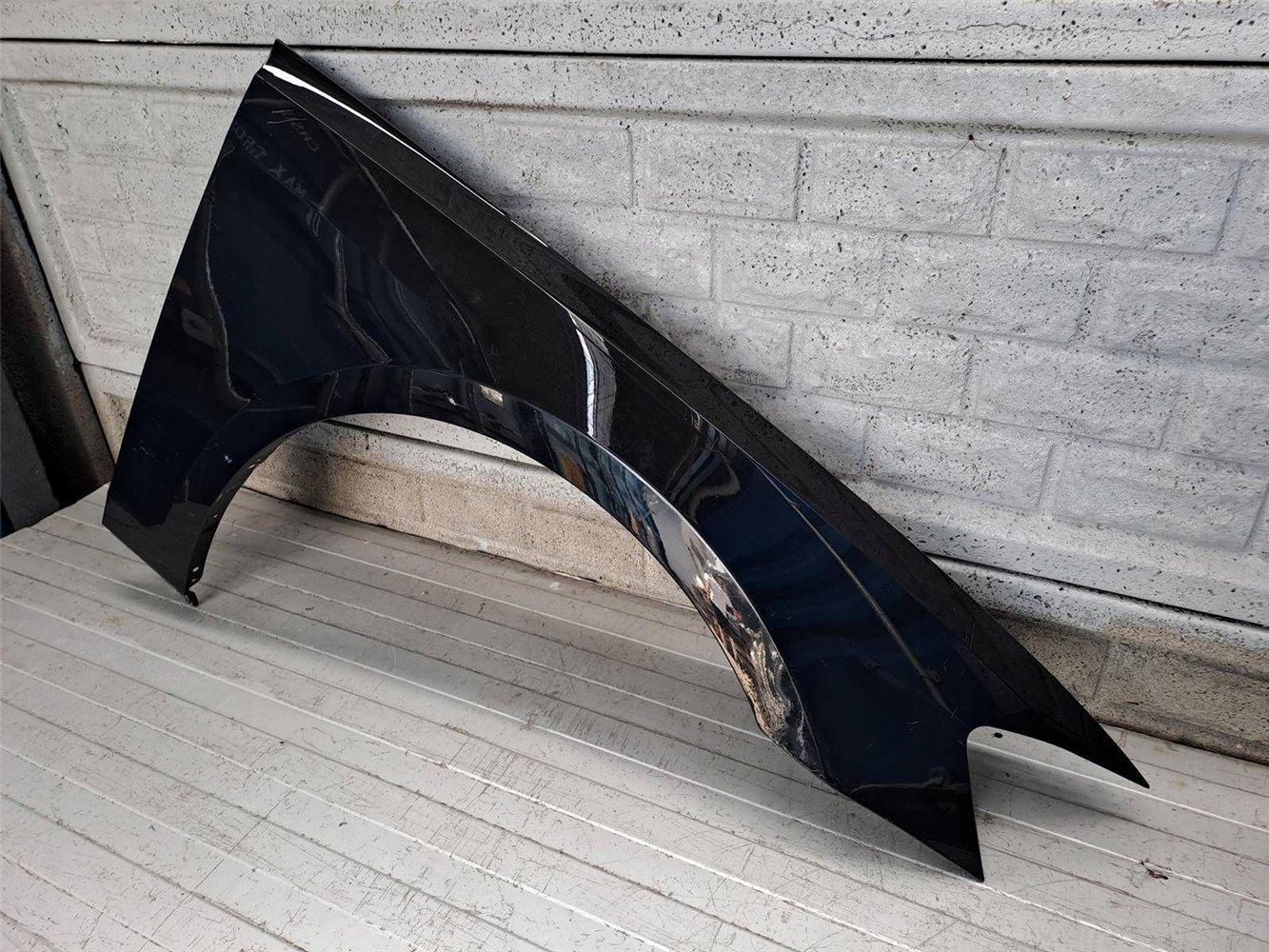 AUDI A8 D5 17-25 BŁOTNIK PRZEDNI PRAWY ORYGINAŁ (17817693121)