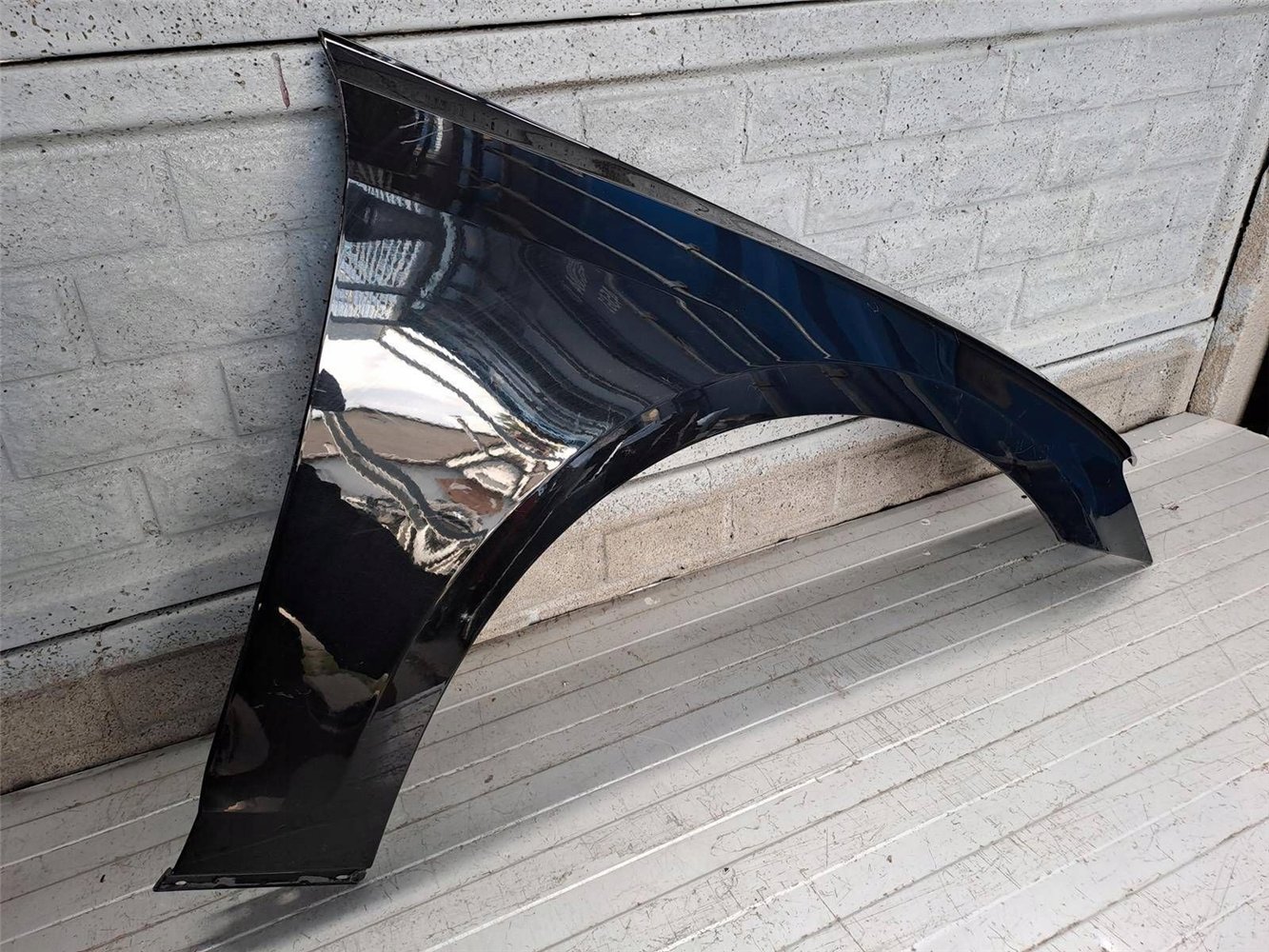 AUDI A8 D5 17-25 BŁOTNIK PRZEDNI PRAWY ORYGINAŁ (17817693121)