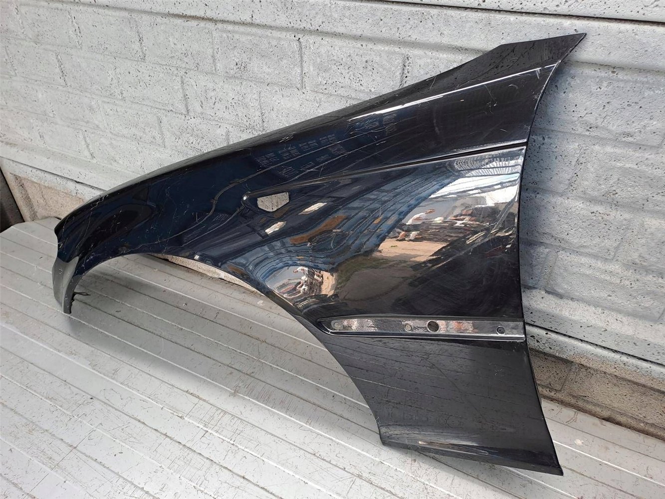 BMW E46 COUPE CABRIO LIFT 2001 - 2005 BŁOTNIK LEWY PRZEDNI ORYGINAŁ (17817735248)