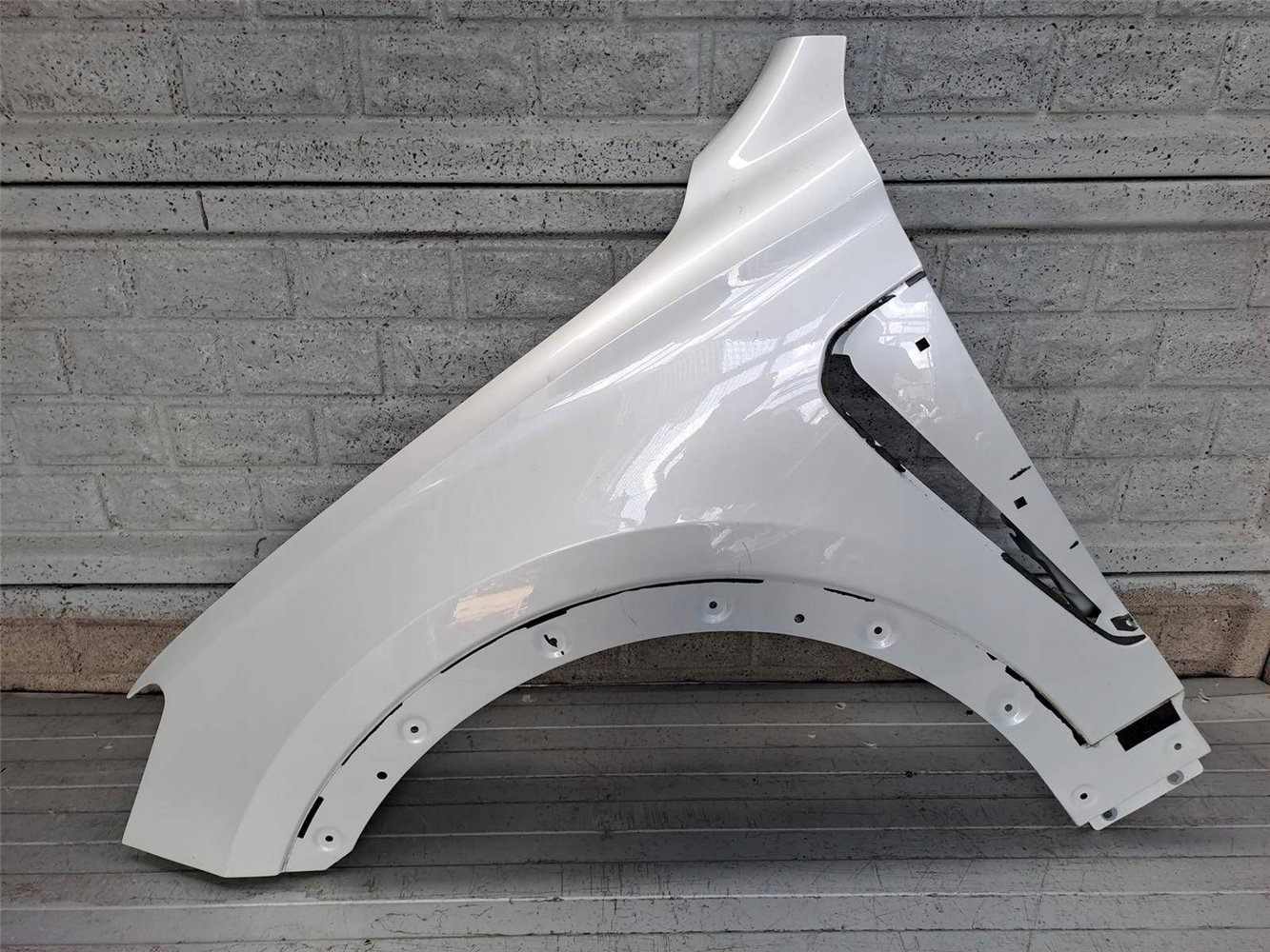 MG MARVEL R BŁOTNIK PRZEDNI LEWY ORYGINAŁ (17817742652)