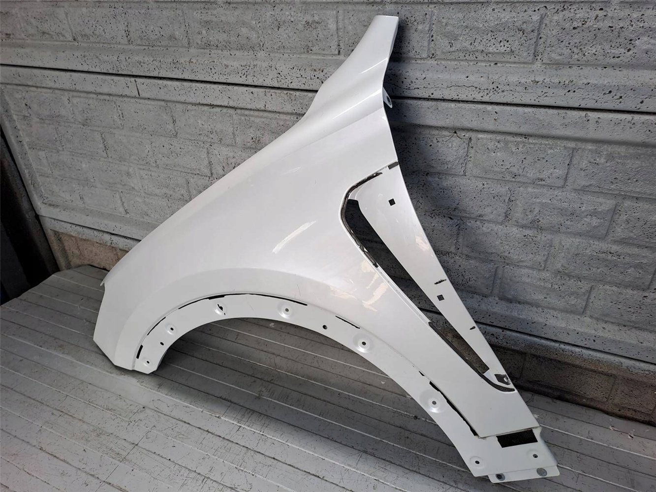 MG MARVEL R BŁOTNIK PRZEDNI LEWY ORYGINAŁ (17817742652)