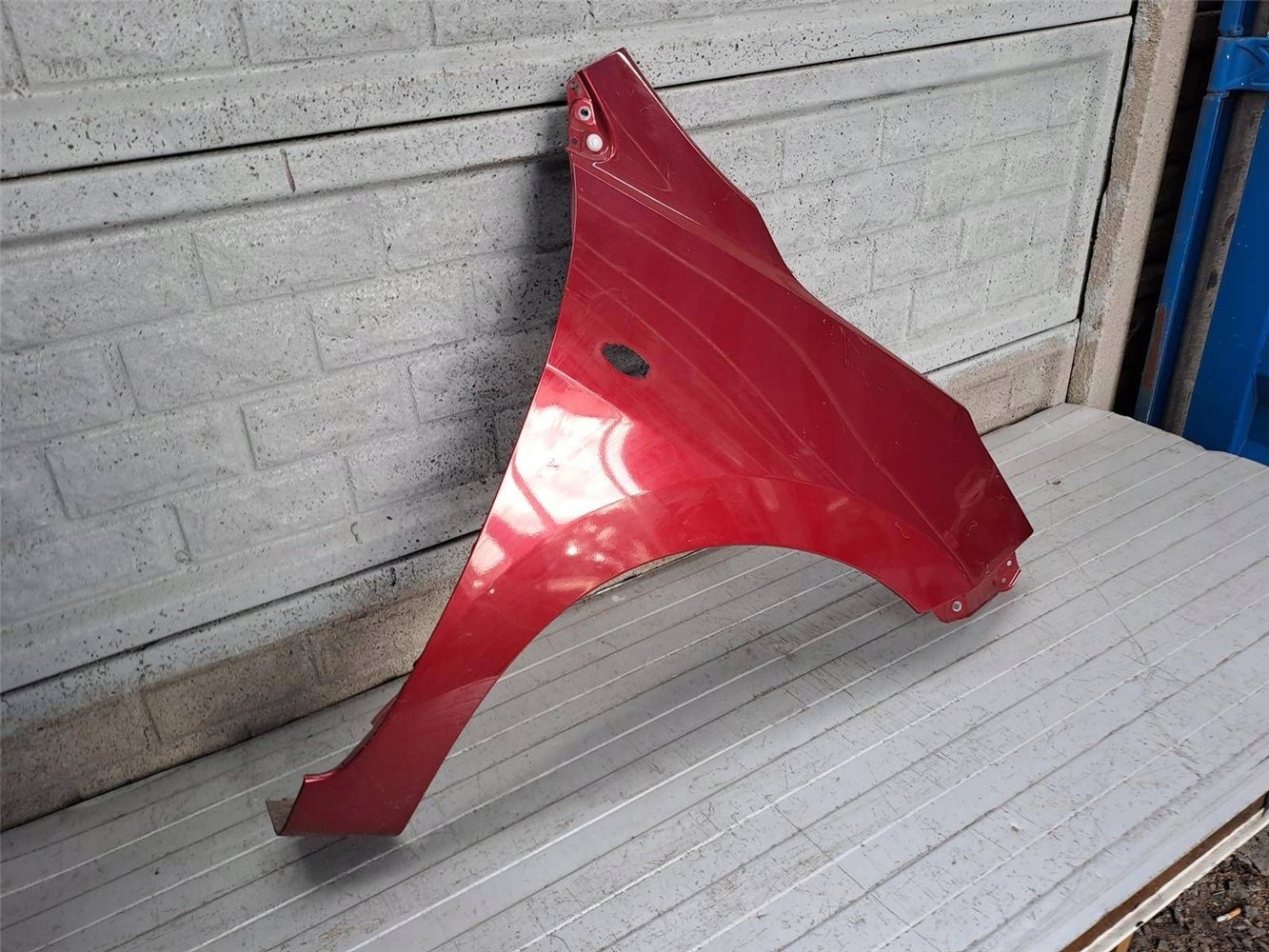 SUZUKI CELERIO 14-20 BŁOTNIK PRZEDNI PRAWY ORYGINAŁ (17819961623)