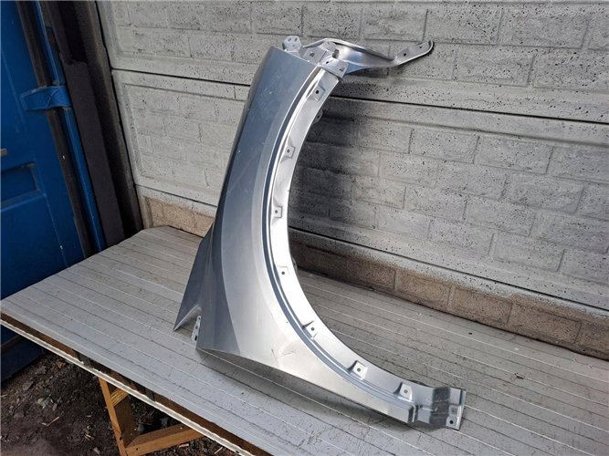 MITSUBISHI ECLIPSE CROSS 2021- BŁOTNIK PRZÓD PRAWY ORYGINAŁ (17819970670)