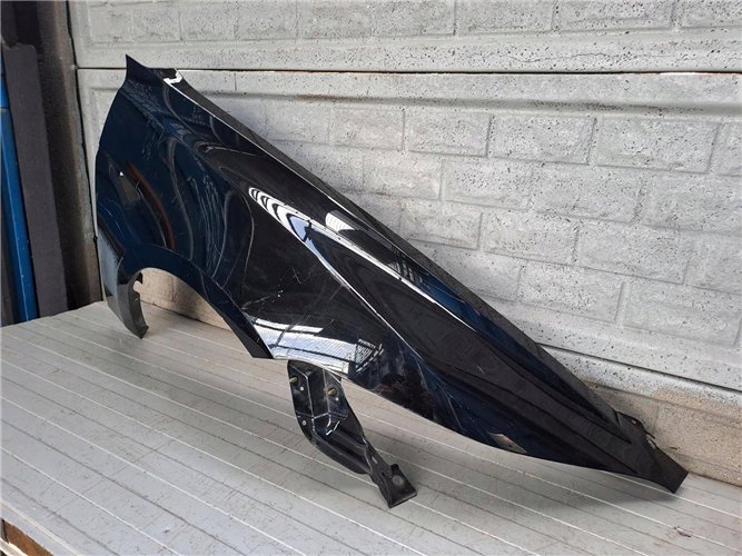 TESLA 3 III 2024- BŁOTNIK PRZEDNI PRAWY ORYGINAŁ (17819978496)