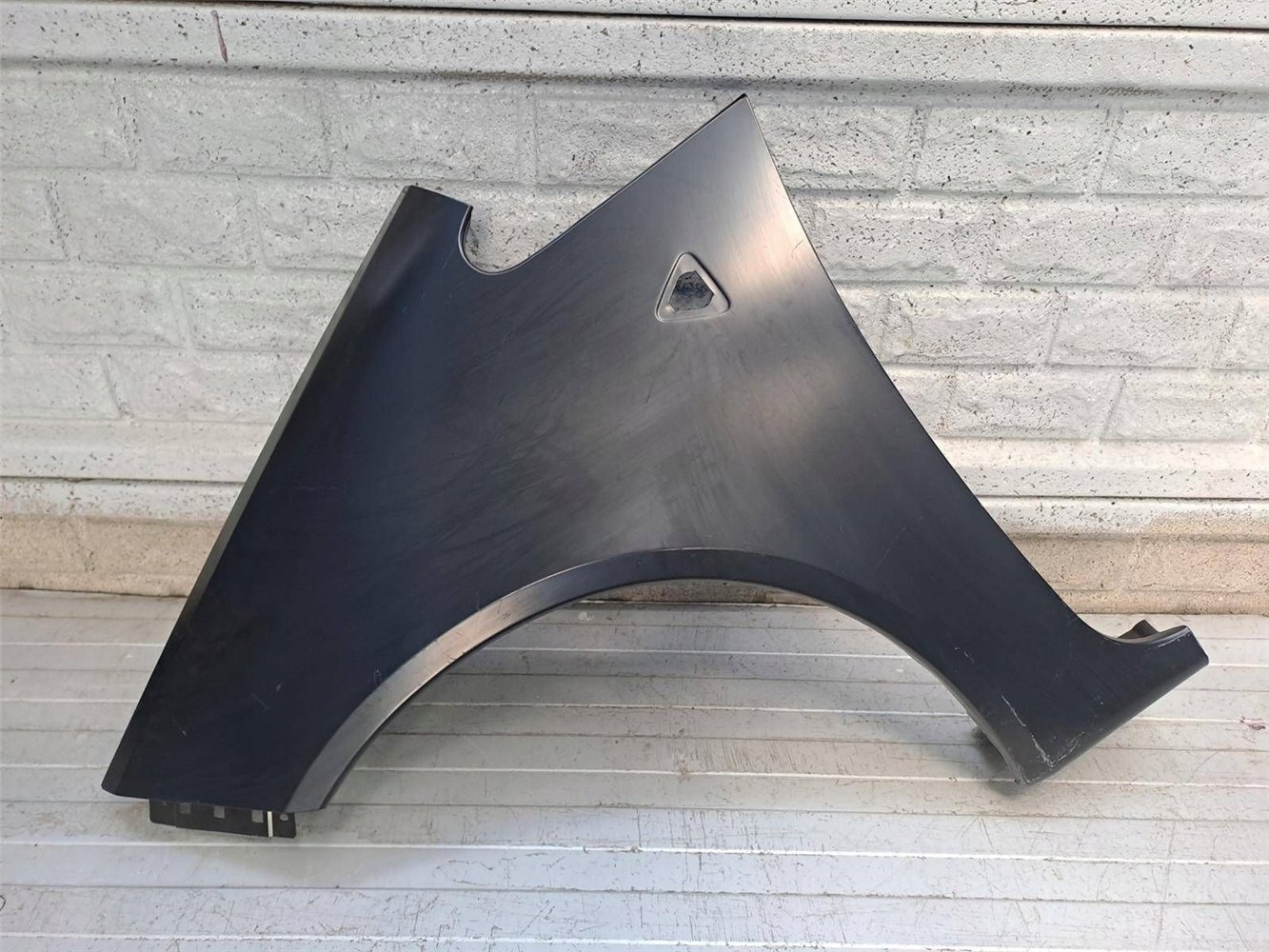 MITSUBISHI COLT 5D 03-08 BŁOTNIK PRZEDNI LEWY NOWY ORYGINAŁ (17828056880)