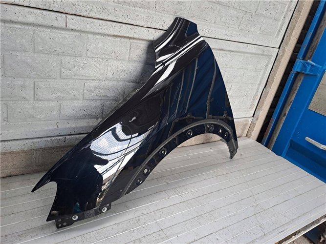 MG HS 18- BŁOTNIK PRZEDNI LEWY ORYGINAŁ (17828122053)