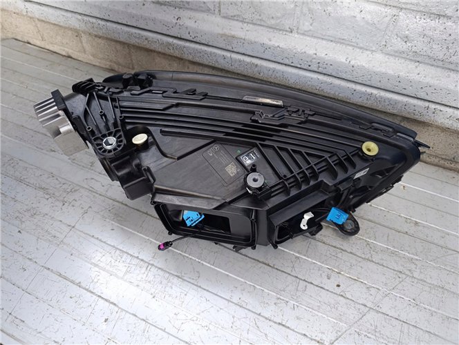 LAMPA LEWA MERCEDES GLC 254 X254 A254 906 23 03 ORYGINAŁ (17828170653)