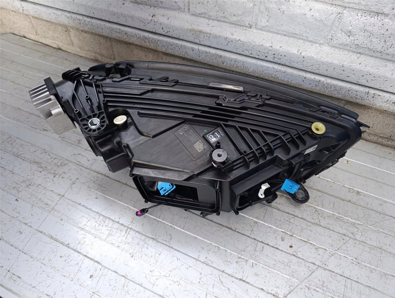 LAMPA LEWA MERCEDES GLC 254 X254 A254 906 23 03 ORYGINAŁ (17828170653)