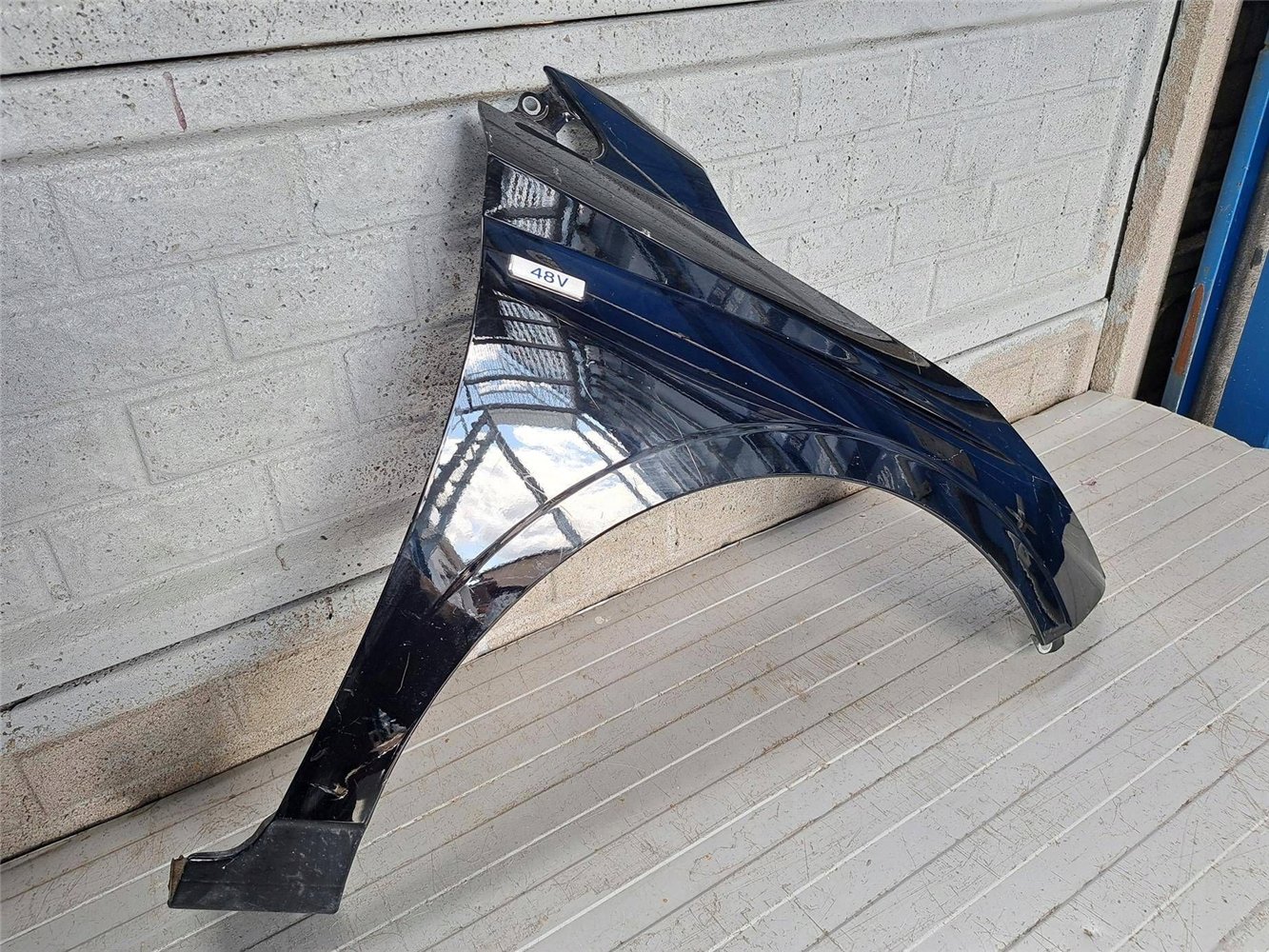 HYUNDAI I20 21-24 BŁOTNIK PRZEDNI PRAWY ORYGINAŁ (17831103311)