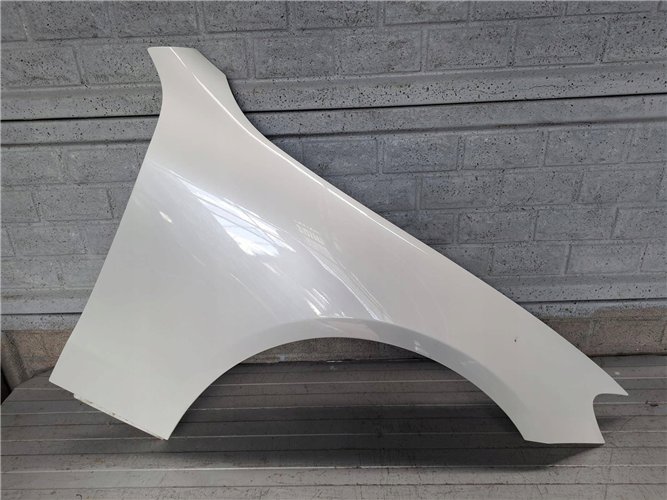 MERCEDES E-KLASA COUPE W238 BŁOTNIK PRZEDNI PRAWY ORYGINAŁ (17831110616)