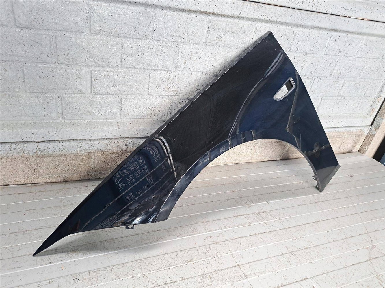 OPEL INSIGNIA B II 2017-2022 BŁOTNIK PRZEDNI LEWY ORYGINAŁ (17831120024)