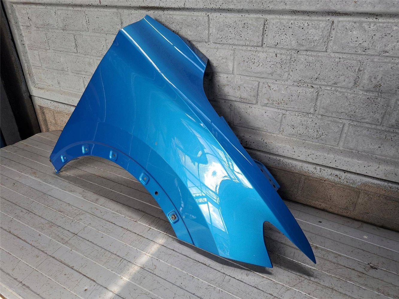 MG ZS EV BŁOTNIK PRZEDNI PRAWY ORYGINAŁ (17831146577)