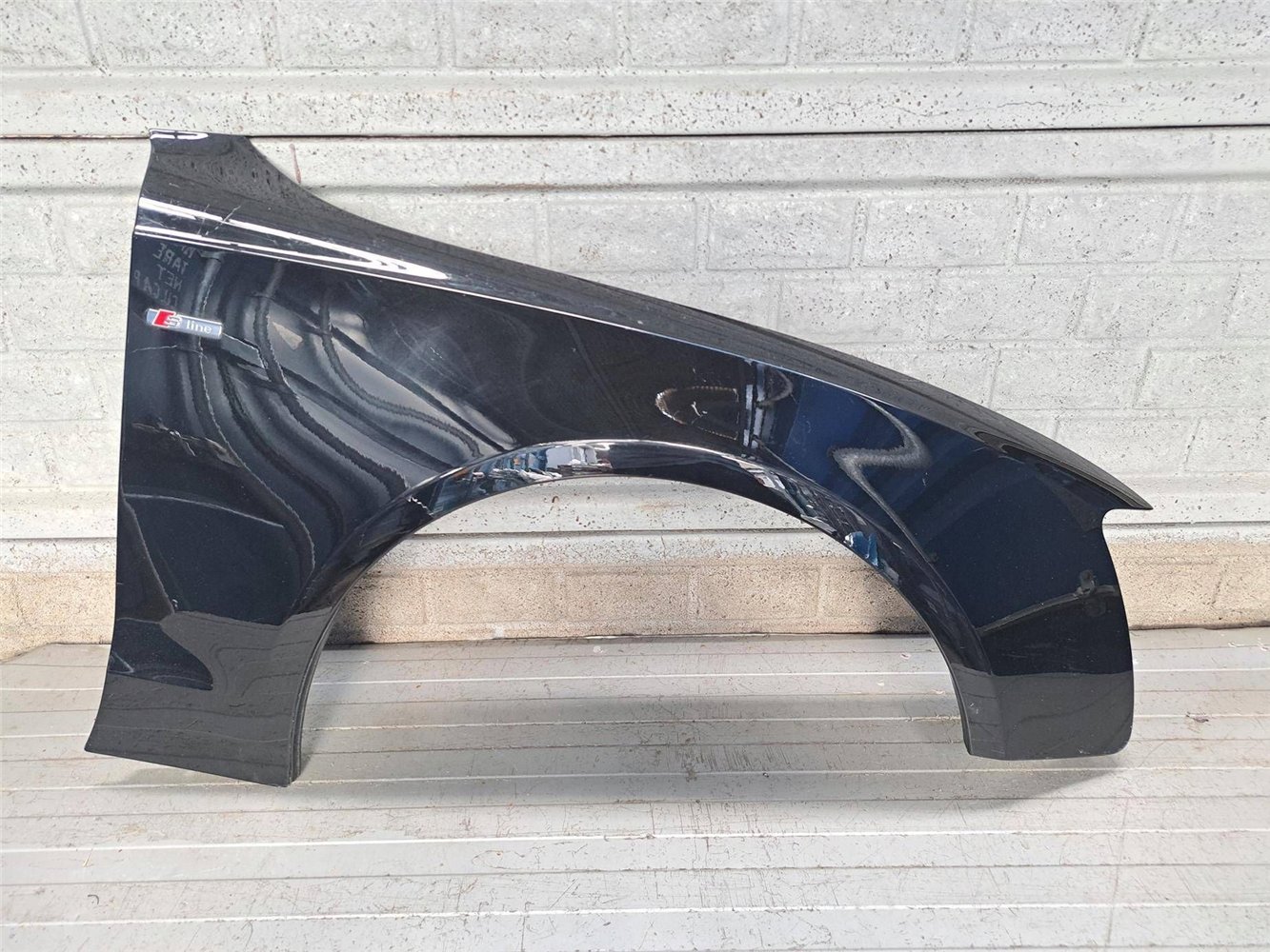 AUDI A5 8T0 2008 - 2016 BŁOTNIK PRZEDNI PRAWY ORYGINAŁ (17831149650)