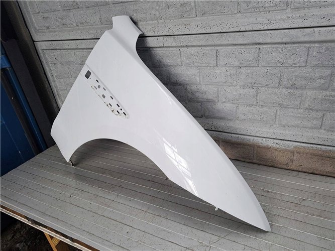 JAGUAR F-PACE FPACE BŁOTNIK PRAWY PRZEDNI ORYGINAŁ (17831178216)