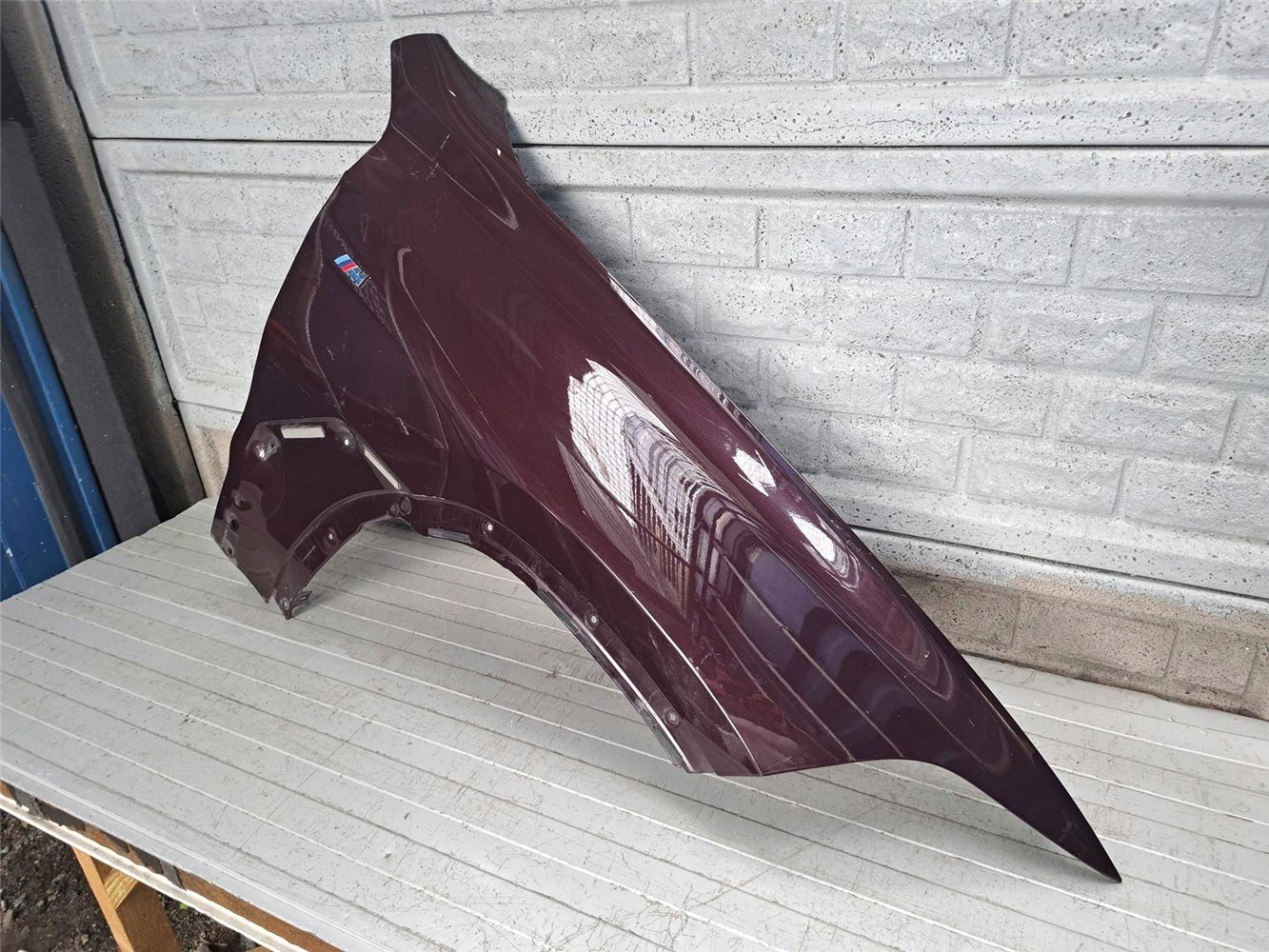 BMW X6 G06 2019- BŁOTNIK PRAWY PRZEDNI ORYGINAŁ (17831182141)